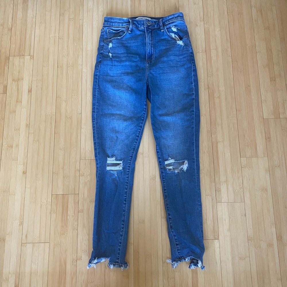 Abercrombie & Fitch- the super skinny ankle high rise